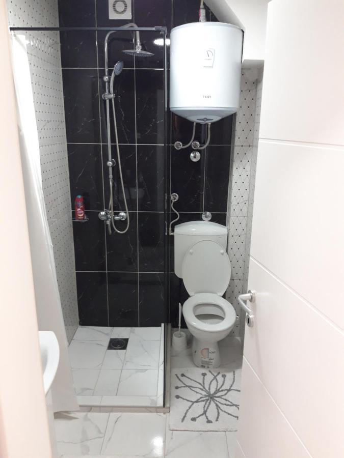 Appartement Stan Na Dan Simikic à Bijeljina Extérieur photo