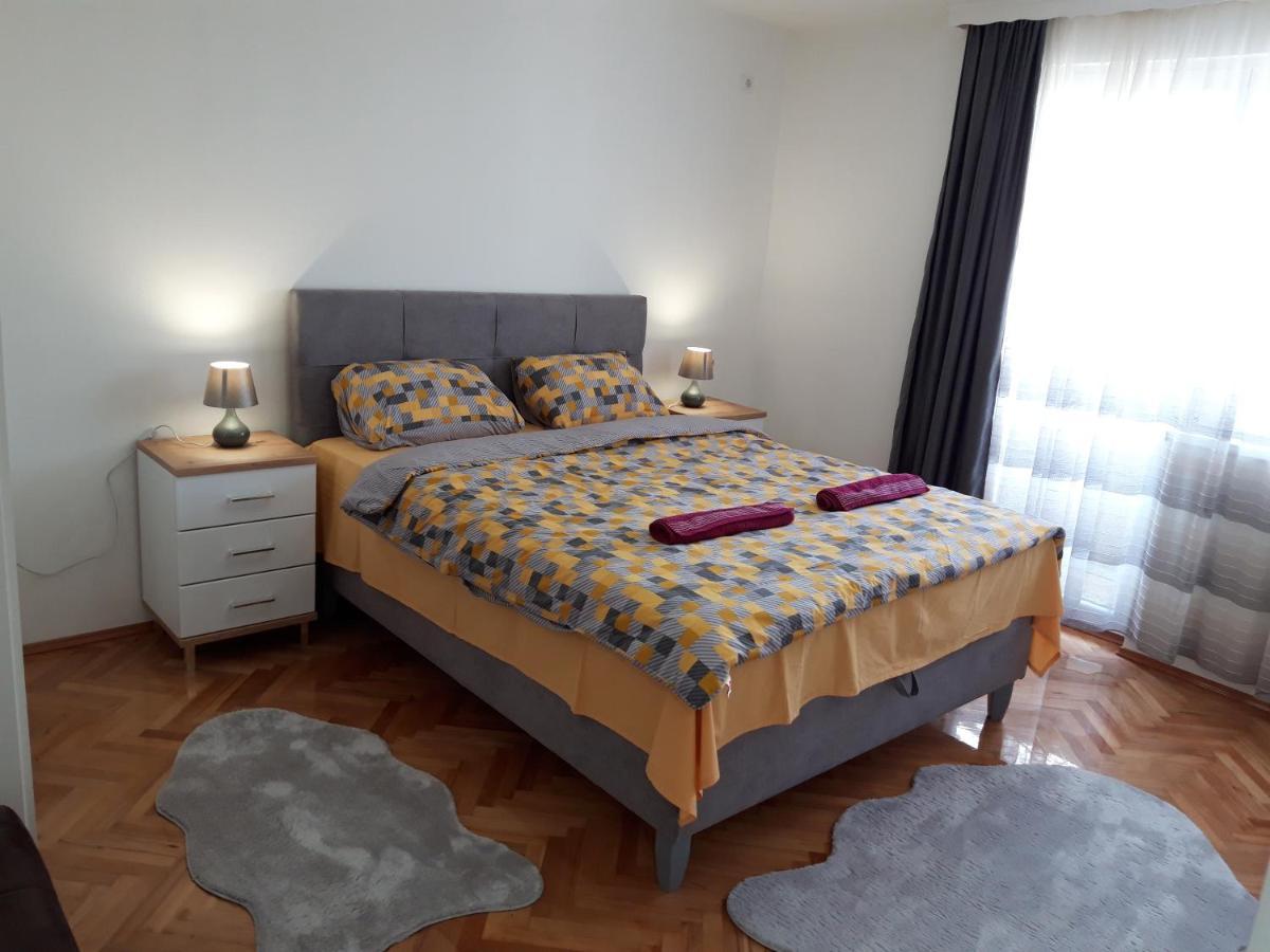 Appartement Stan Na Dan Simikic à Bijeljina Extérieur photo