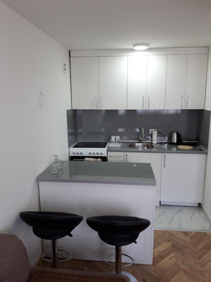 Appartement Stan Na Dan Simikic à Bijeljina Extérieur photo