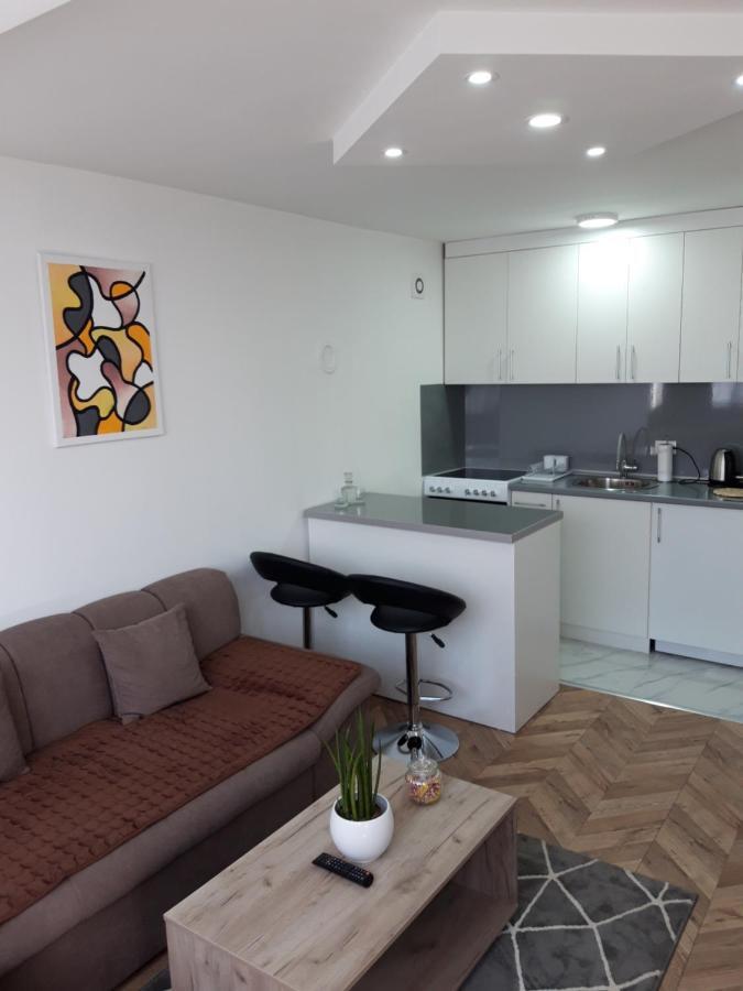 Appartement Stan Na Dan Simikic à Bijeljina Extérieur photo